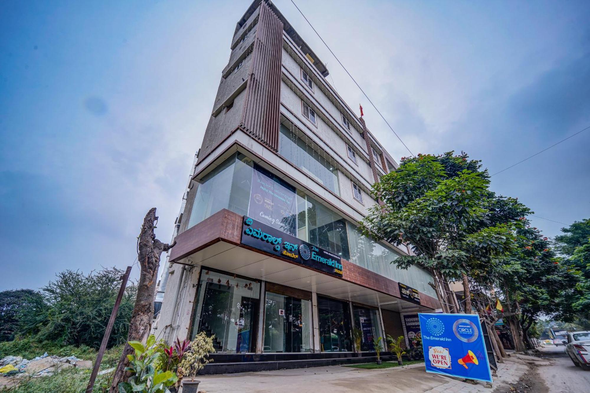 The Emerald Inn Bangalore Exterior photo