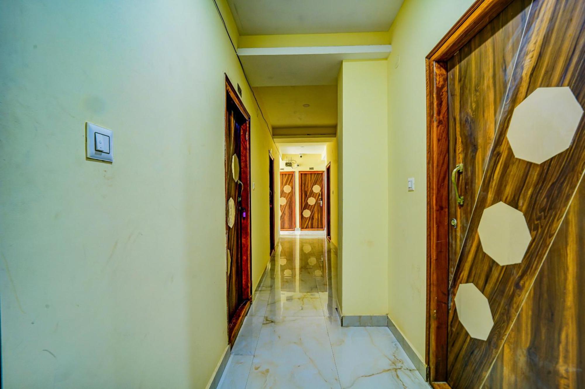 The Emerald Inn Bangalore Exterior photo